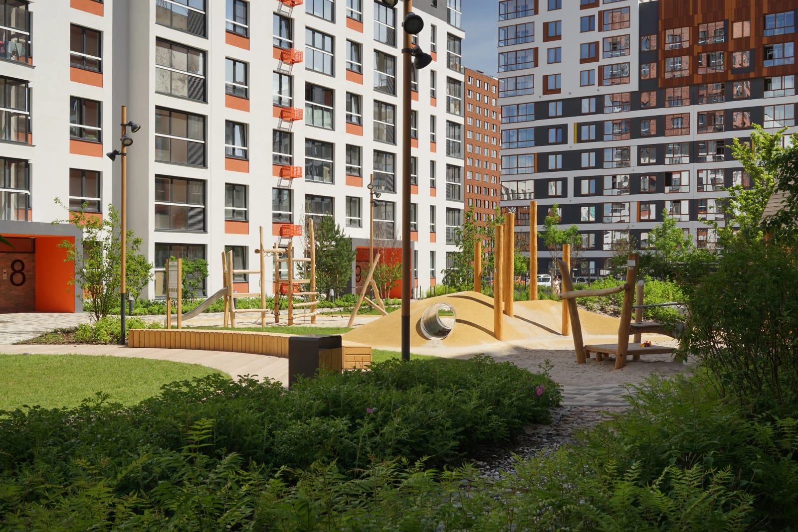 Built courtyard landscape at Solnechniy Block 2.4